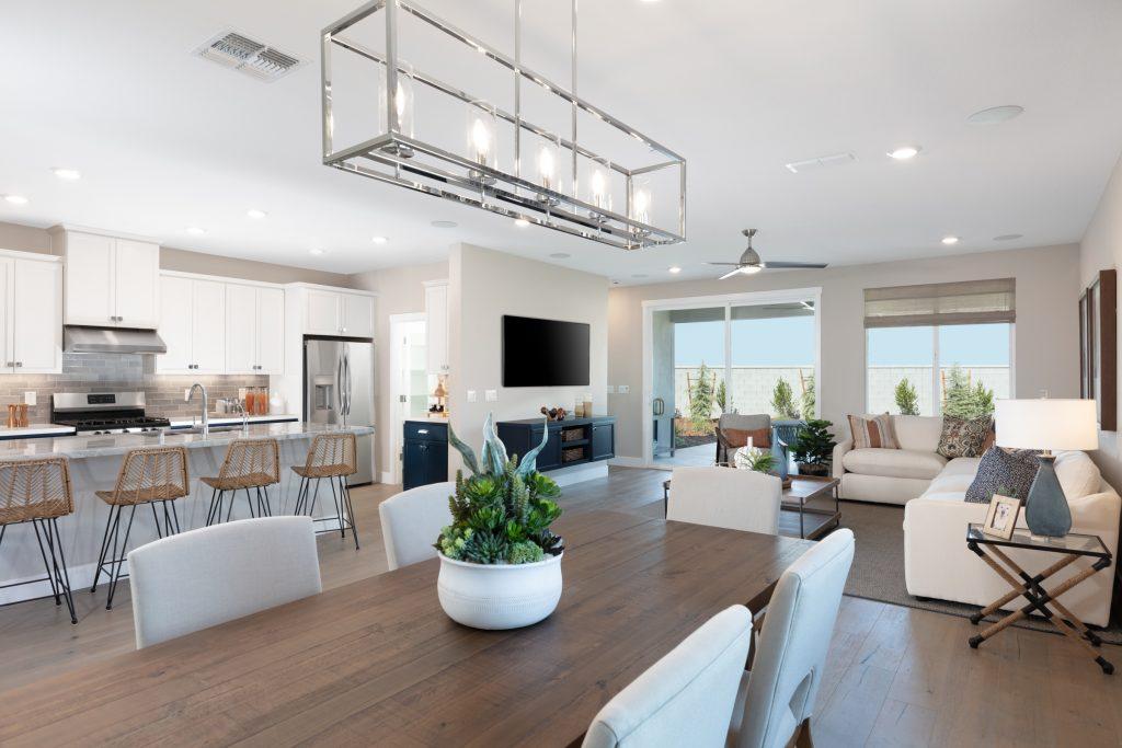 Traditional kitchen with breakfast nook seating