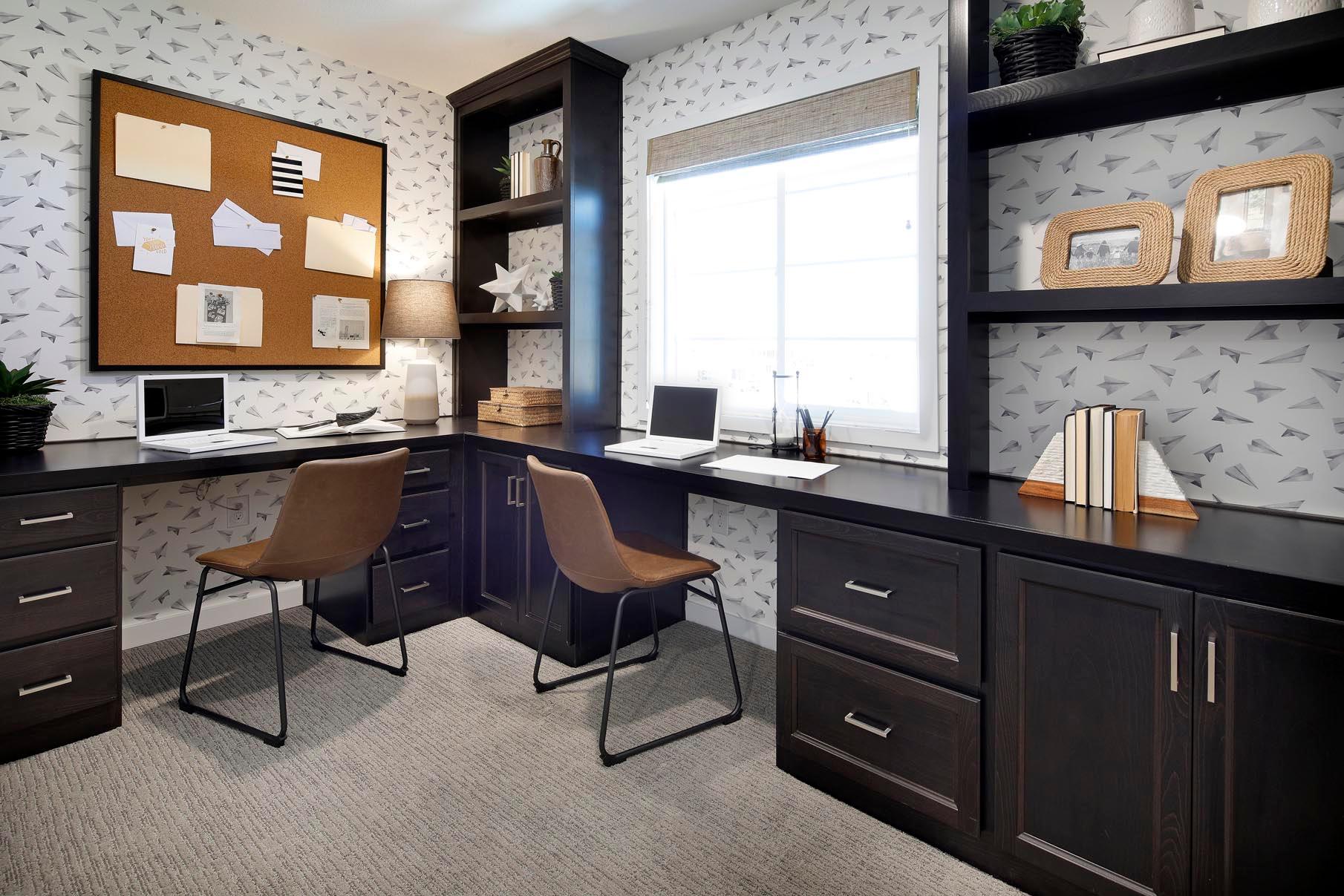 Traditional kitchen with breakfast nook seating